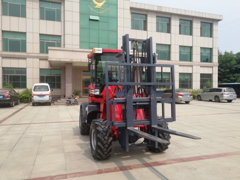 3 ton compact rough terrain forklift