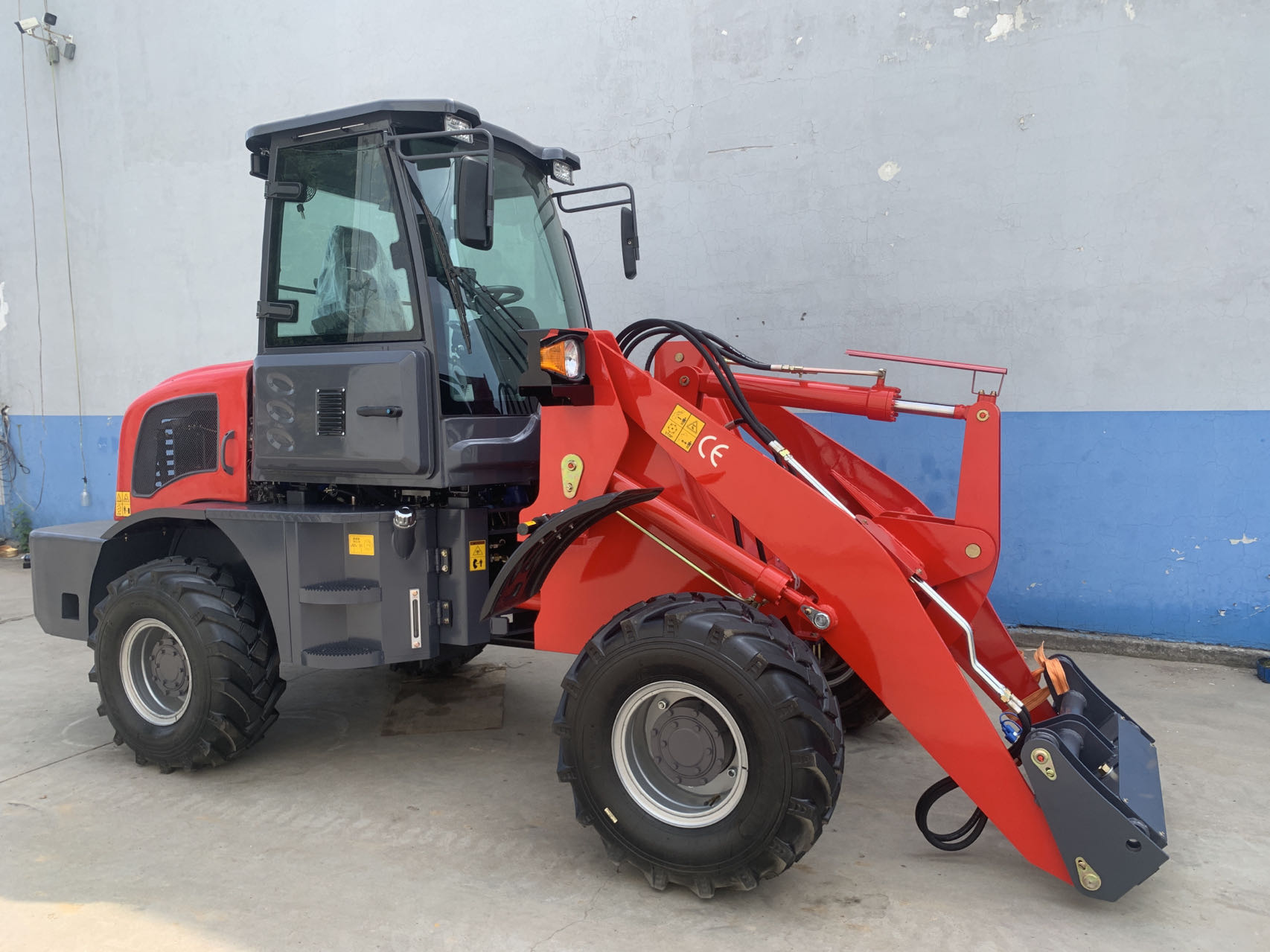 compact mini wheel loader