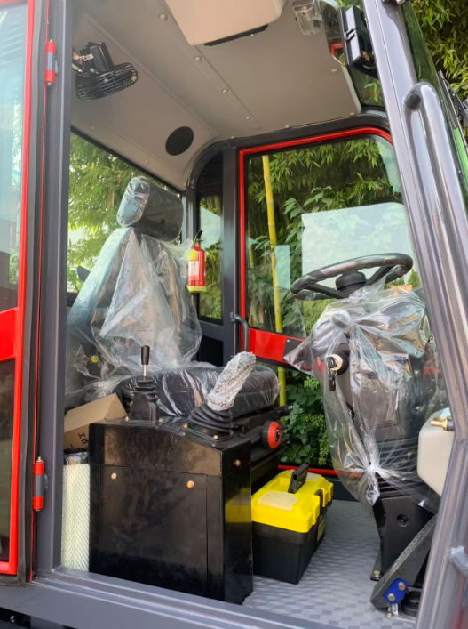 compact mini wheel loader