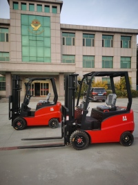 1.5 ton 4 wheel mini electric forklift for sale