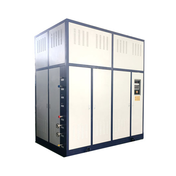 Gas purifier for moisture removal and used for semiconductor fabrication