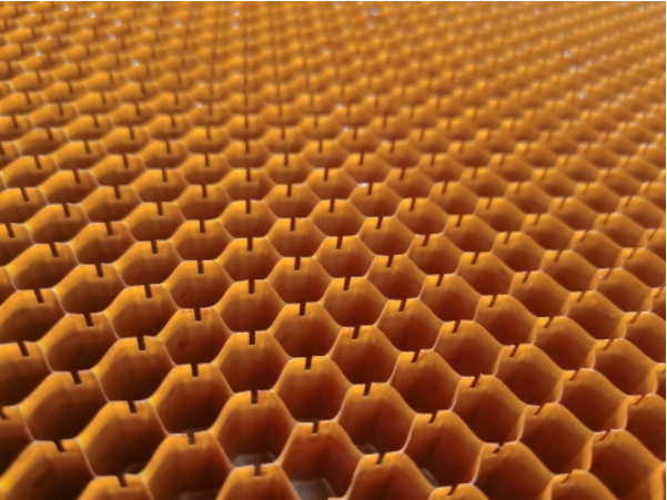 Taxent slotted aramid honeycomb