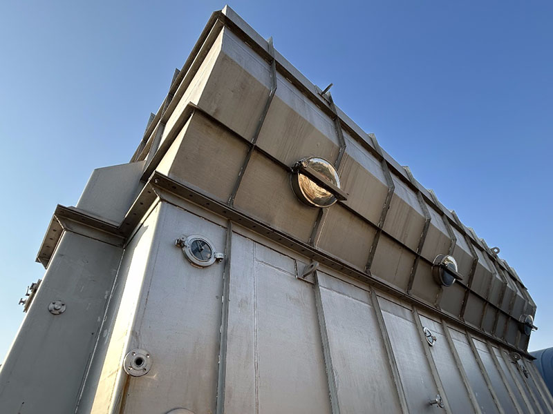 Internally heated fluidized bed dryer Internally heated fluidized bed dryer