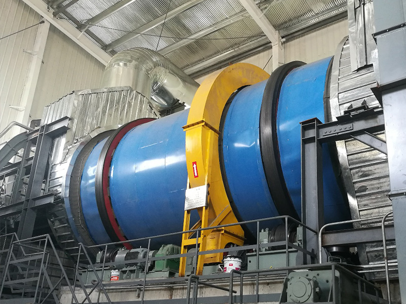 Rotary Dryer with Scattering Unit