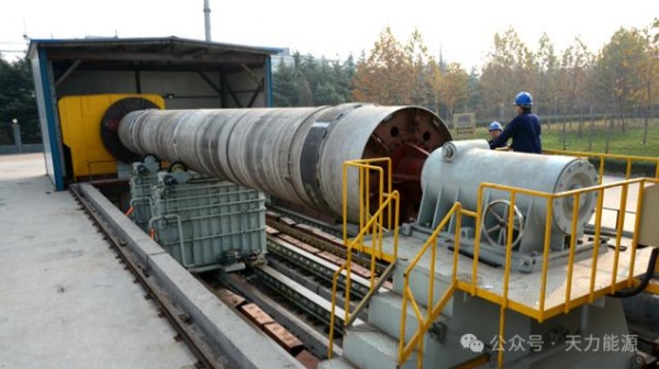 Tianli Energy’s Cylinder Lathe Achieves 70 Days of Continuous Machining.