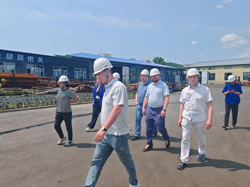 Cooperate with Russian clients