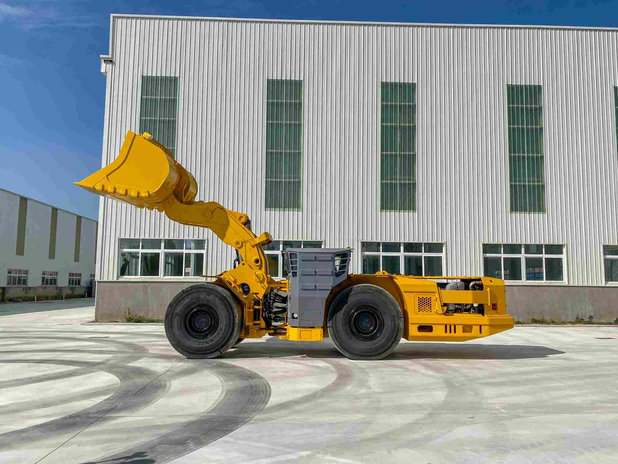 Low Profile Articulated Diesel Underground Mining WJ-4 LHD Loader