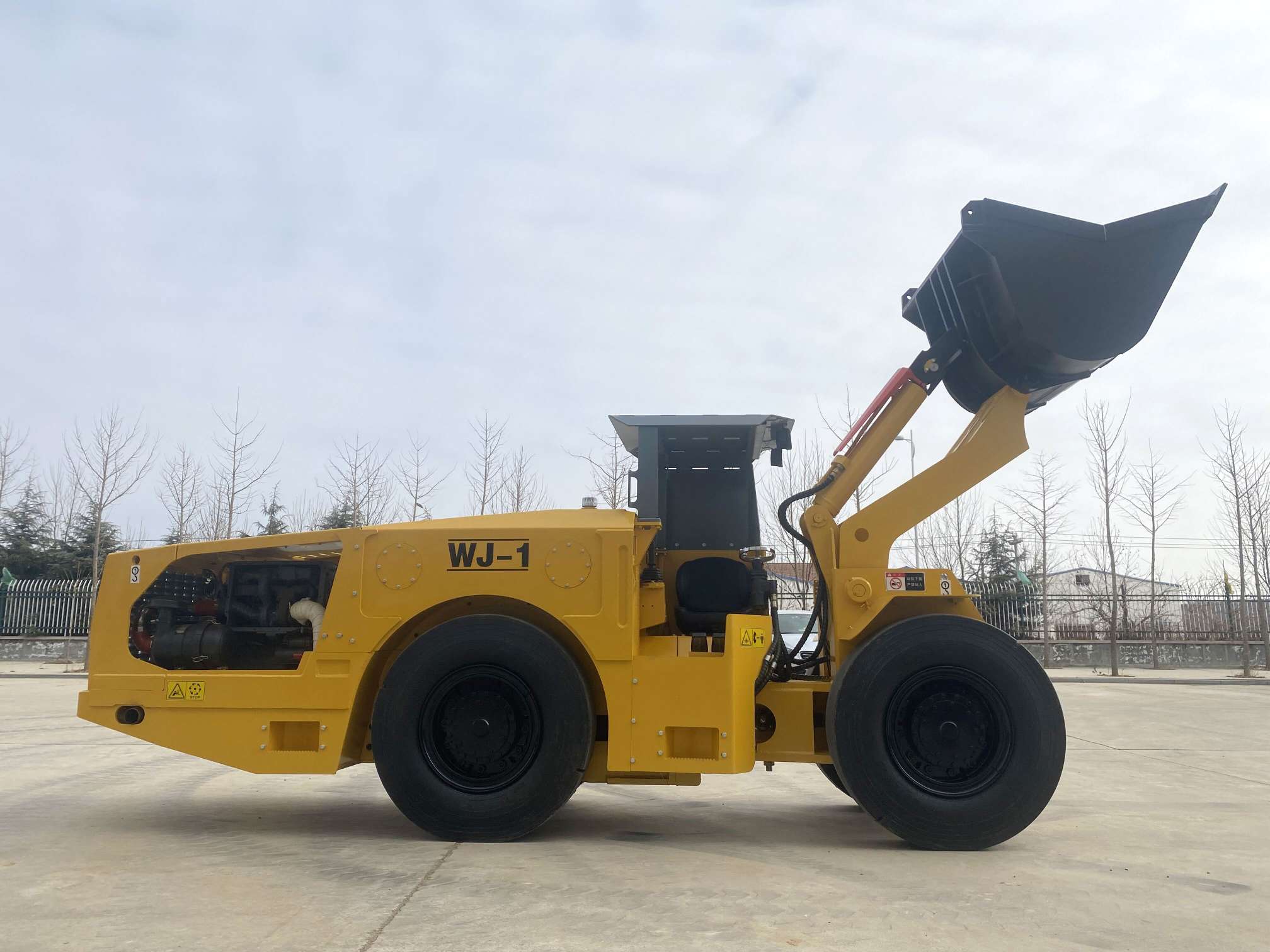Russia Underground Mining Diesel WJ-1 Scooptram With High Climbing Ability
