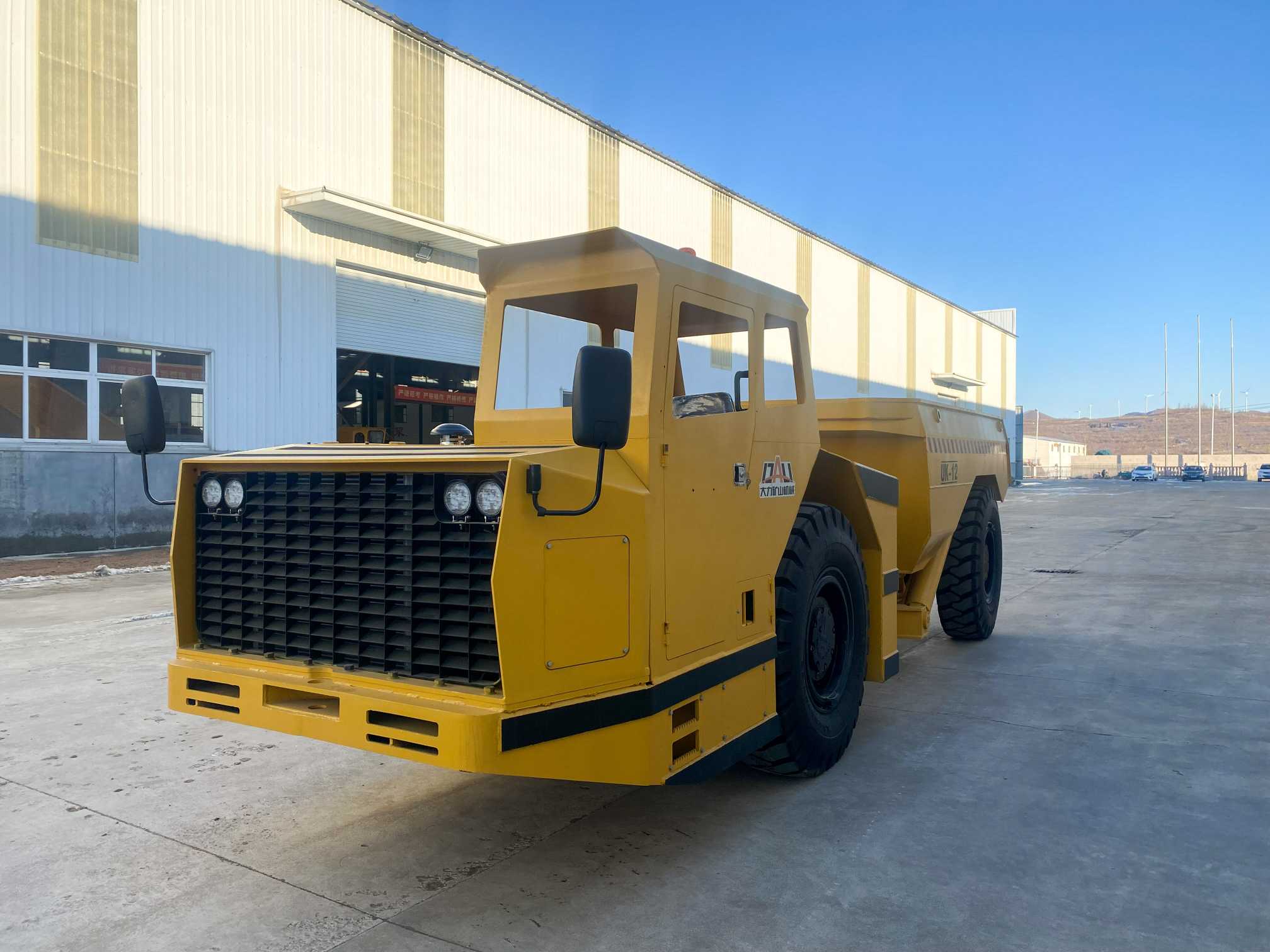Low Profile 4 Wheels Compact Mining Dump Truck For Underground Mine