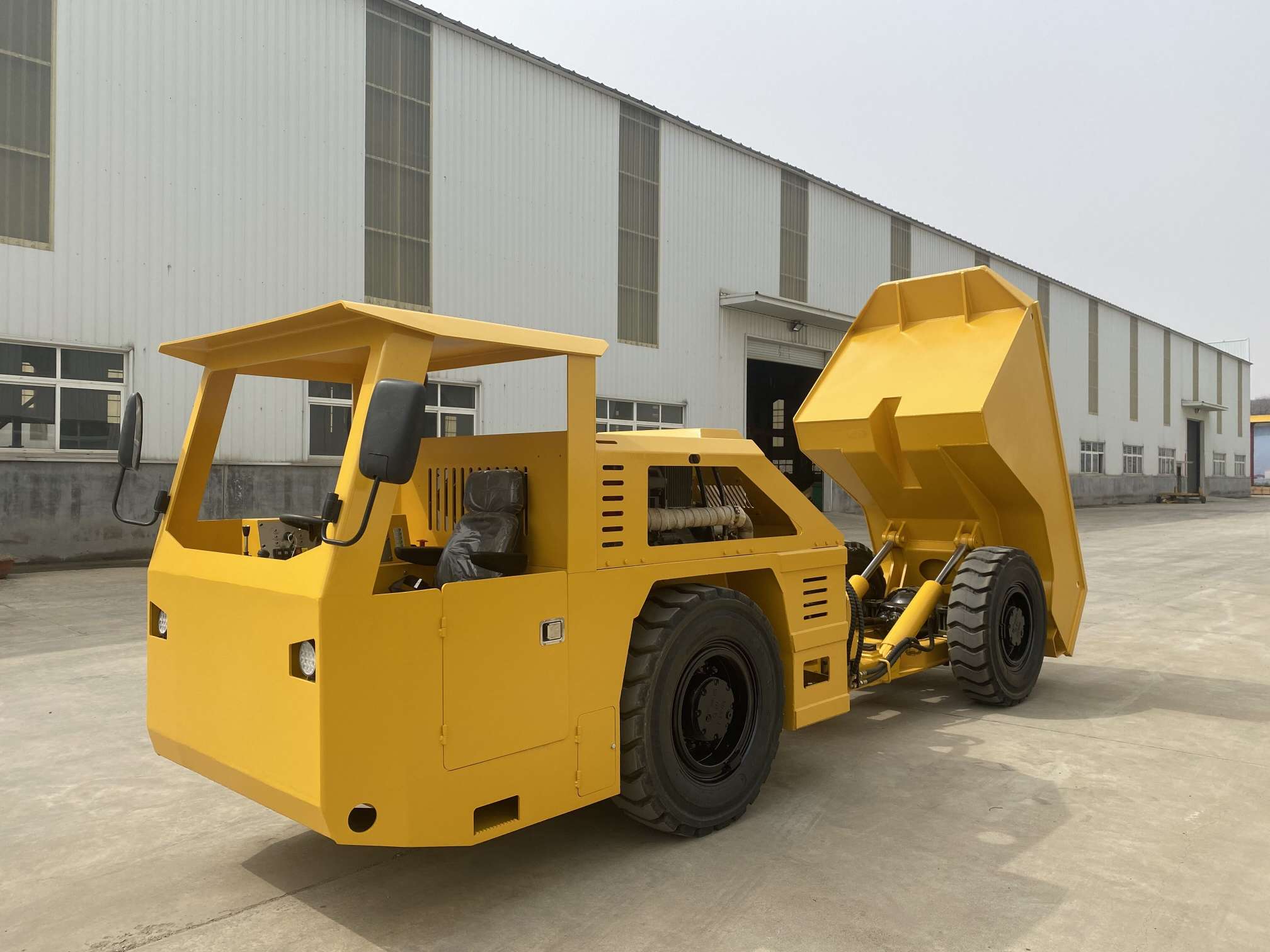 Factory Customizable 84Kw Underground Copper Mine Dumper
