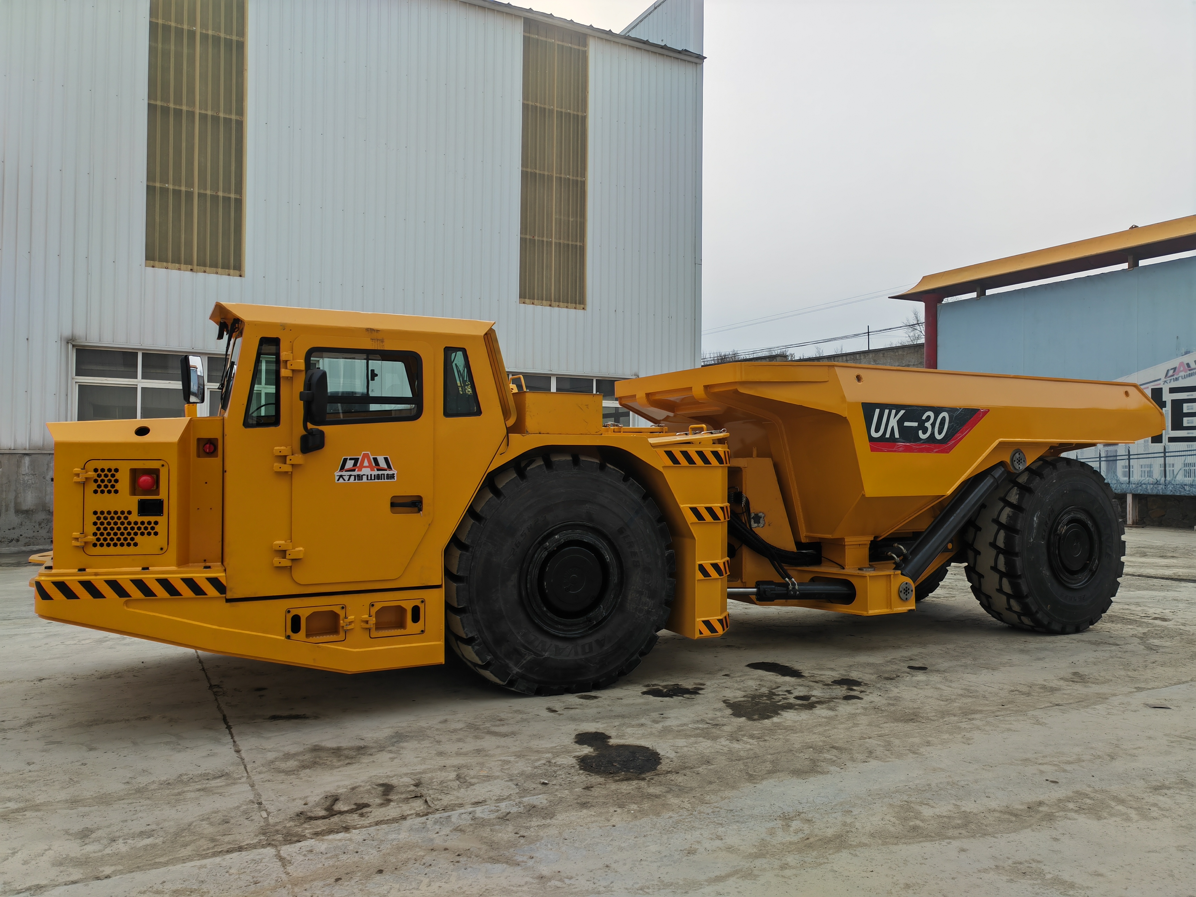 underground dump truck