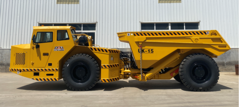 Underground hydraulic mining truck