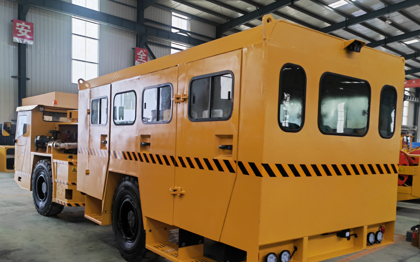 underground crews transporter