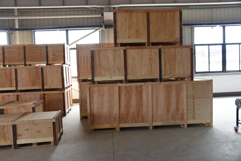 Equipment export wooden box packaging