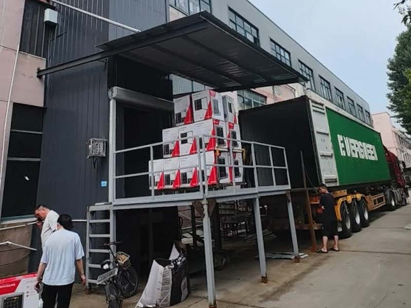 Ningbo reciprocating vertical conveyor!