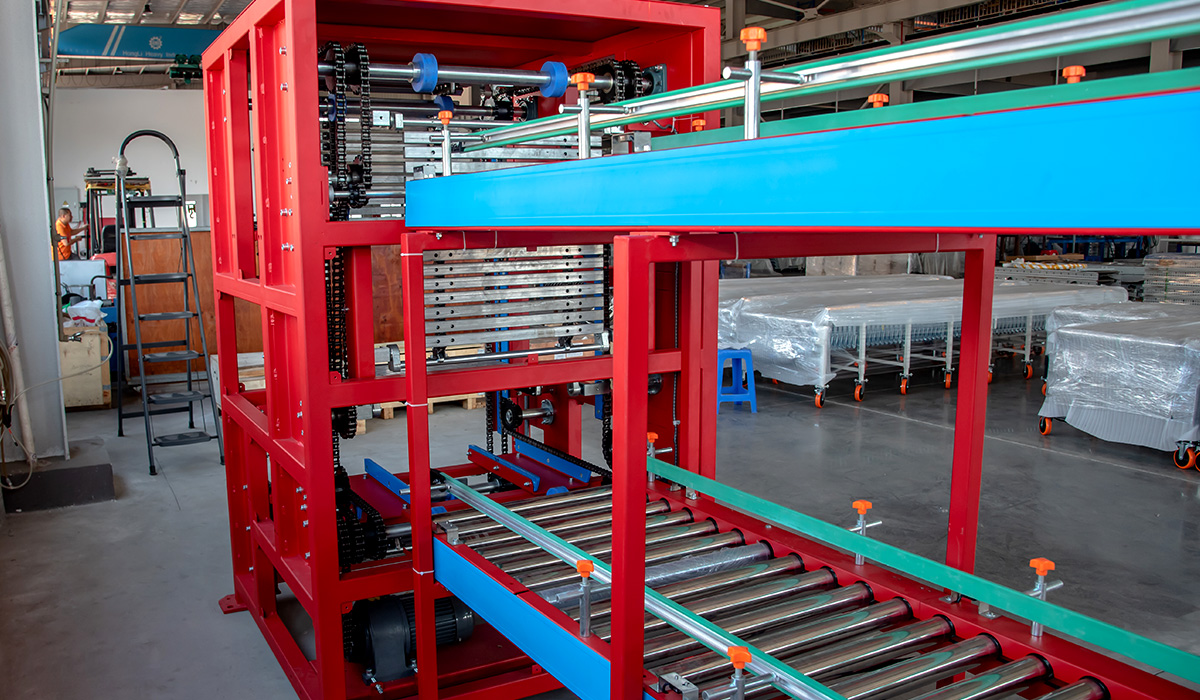 vertical lift conveyor systems