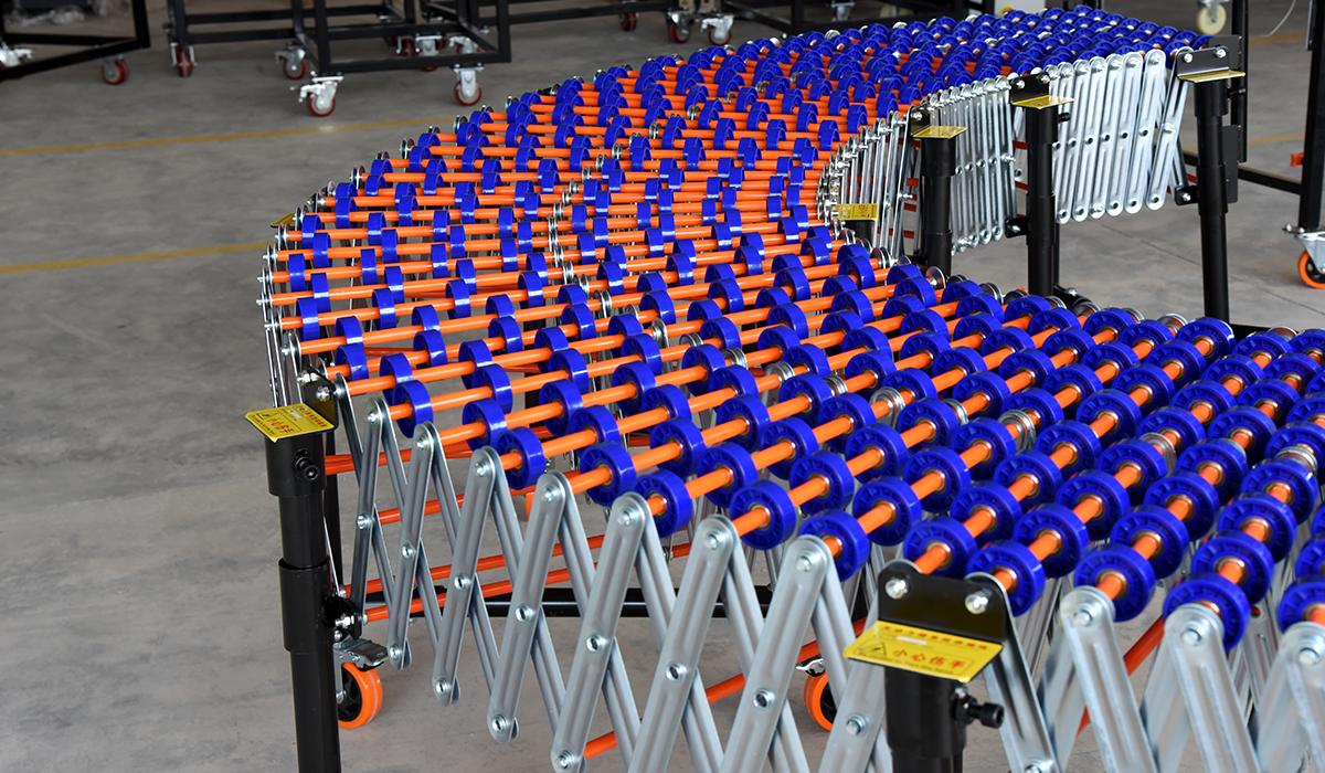 skate wheel roller conveyor