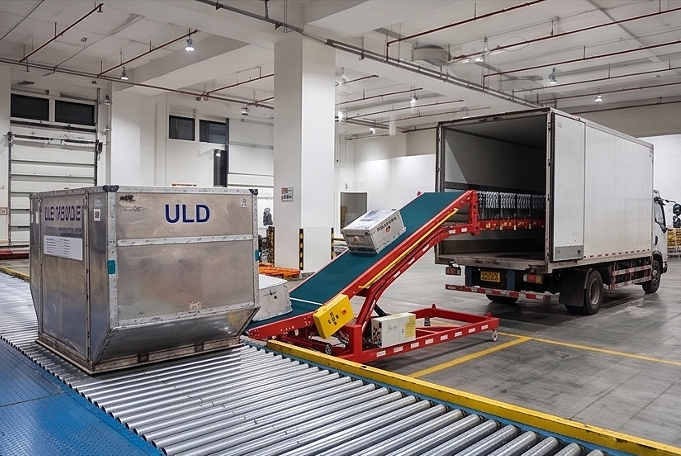 Truck loading conveyor Truck loading conveyor