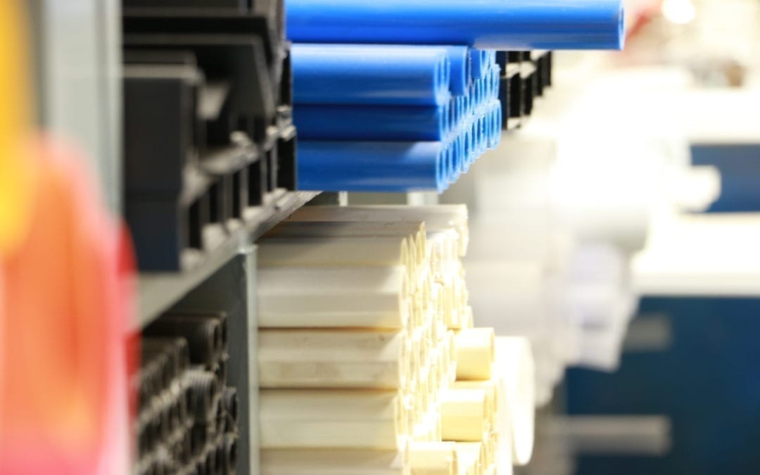 extrusion moulding vs injection moulding