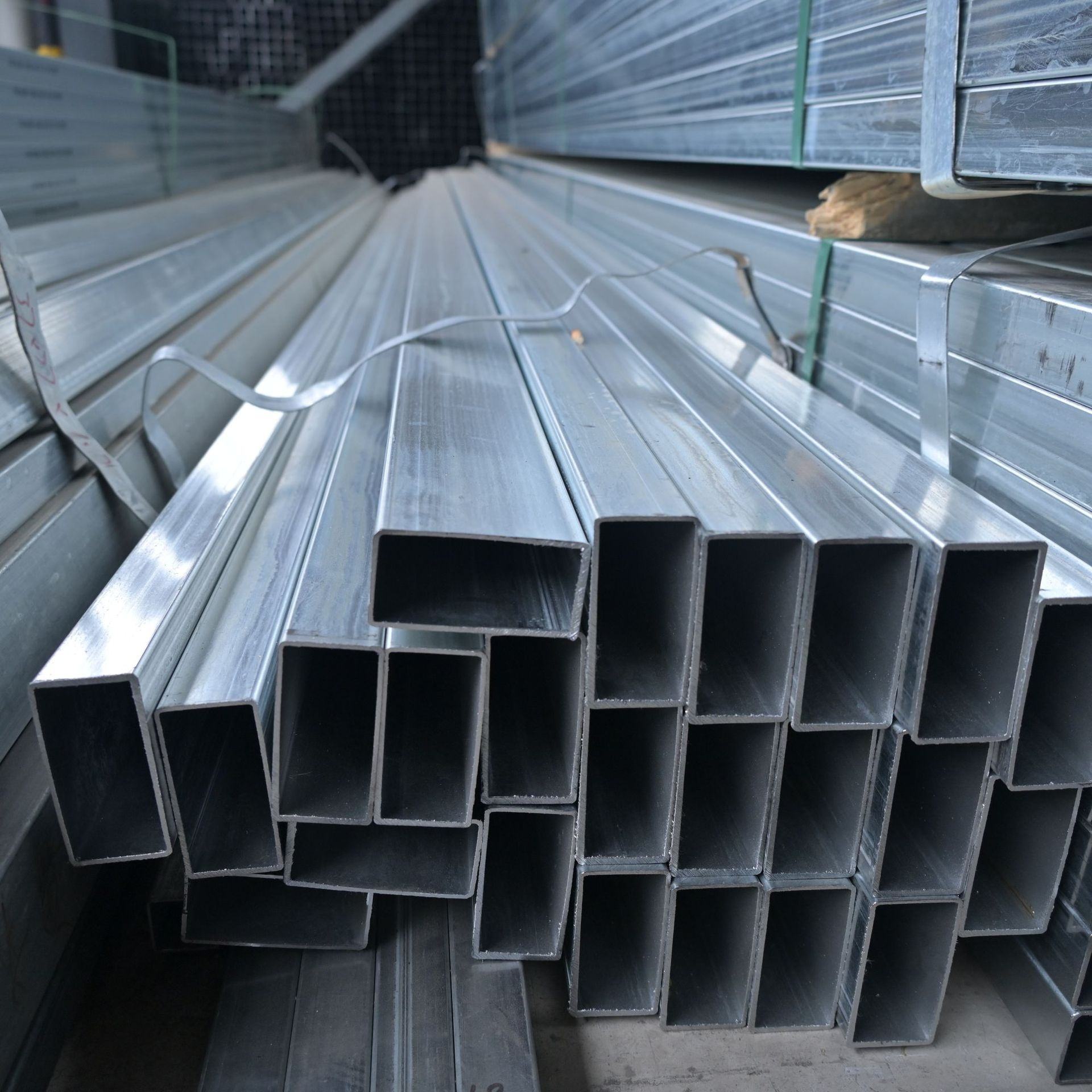 50x50 50x150 100x100 100x200 Hot Dipped Galvanized Steel