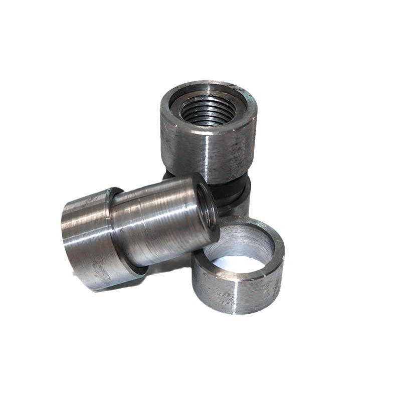 Steel bar coupler of mechanical thread rolling machine is reinforced by rotating sleeve rod of steel bar splicing threading machine