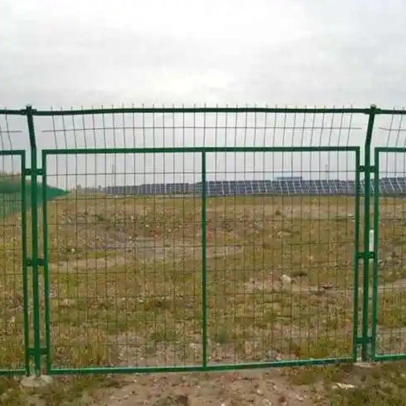 Hot Selling Galvanized Welded Wire Mesh 5 Foot Cattle and Sheep Fence Stainless Steel Welded Wire Mesh