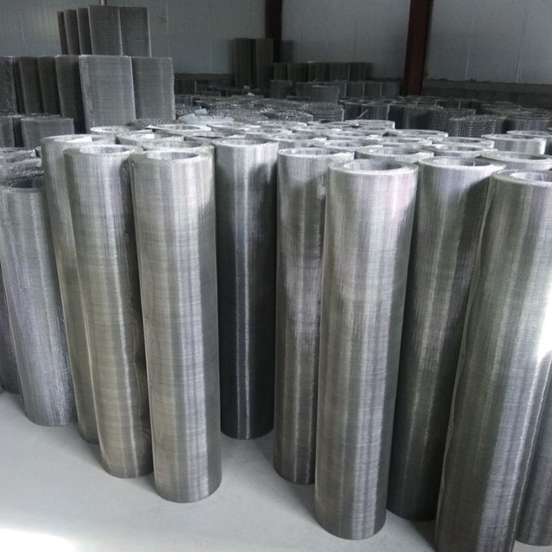 Heavy Duty Cost-effective 30 m Roll Galvanized Welded Wire Mesh Fabric for Farm Fencing Cage Construction