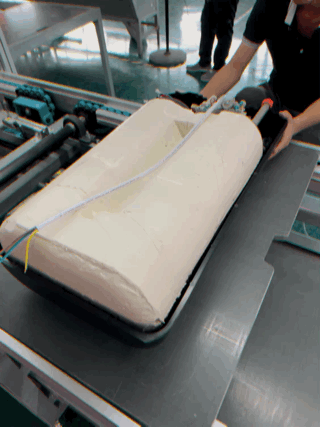 DM_20250620165442_003.GIF