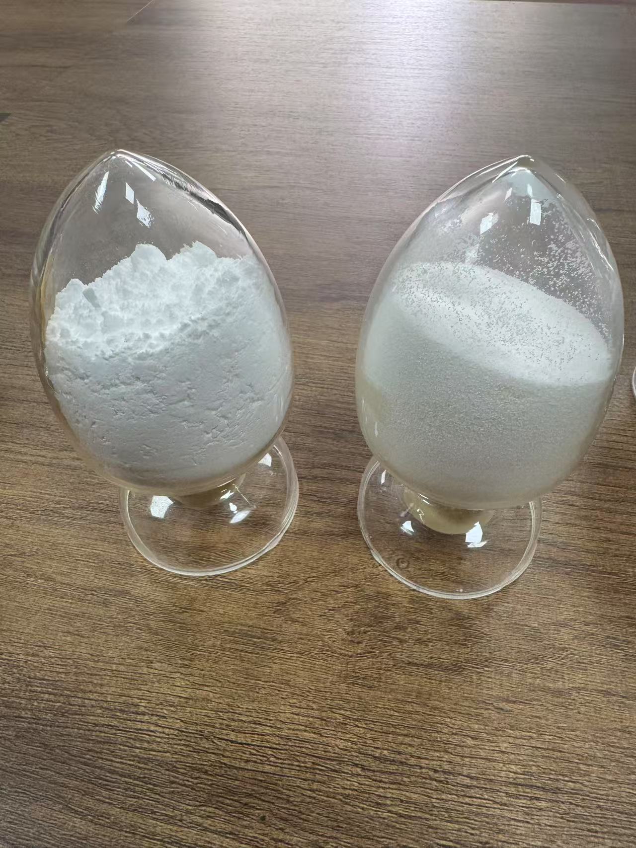 Low temperature foaming agent Low temperature foaming agent