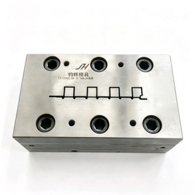 PVC WPC Foam Grille Extruded Molding Mold