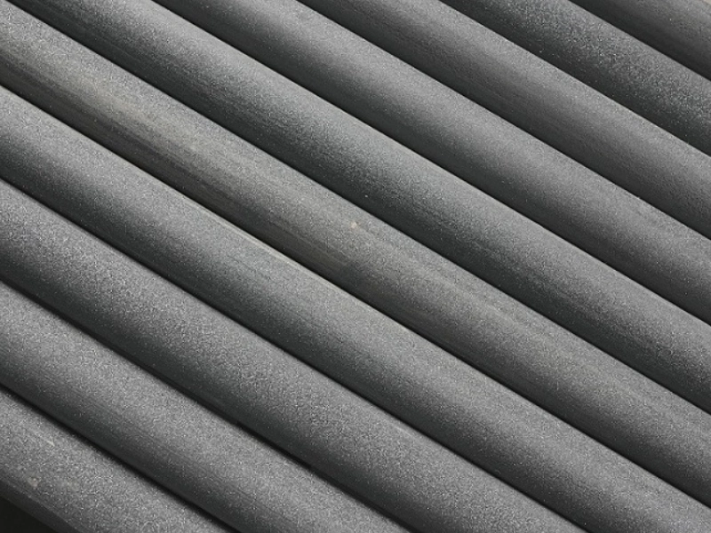 Recrystallized silicon carbide roller