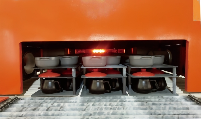 Silicon carbide roller