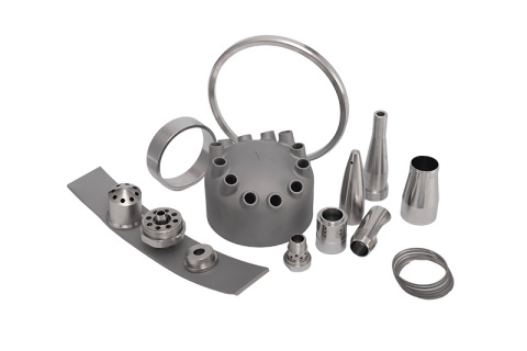 لماذا تعتبر سبائك الكوبالت أفضل من سبائك النيكل في البيئات البركانية ذات درجات الحرارة العالية؟