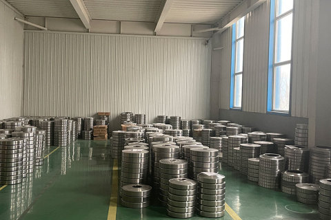 Têtes centrifuges en alliage de cobalt