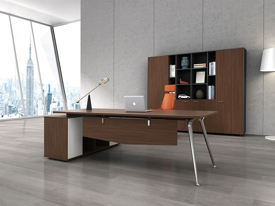 Say Goodbye to Backaches! How to Choose the Most Comfortable Office Desk for Your Team
