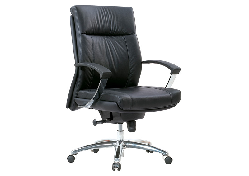 Daudet Leather chair
