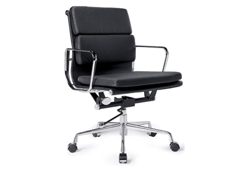 Opus Leather chair
