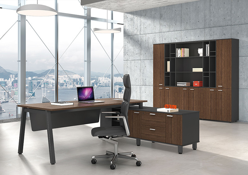 supervisor desk