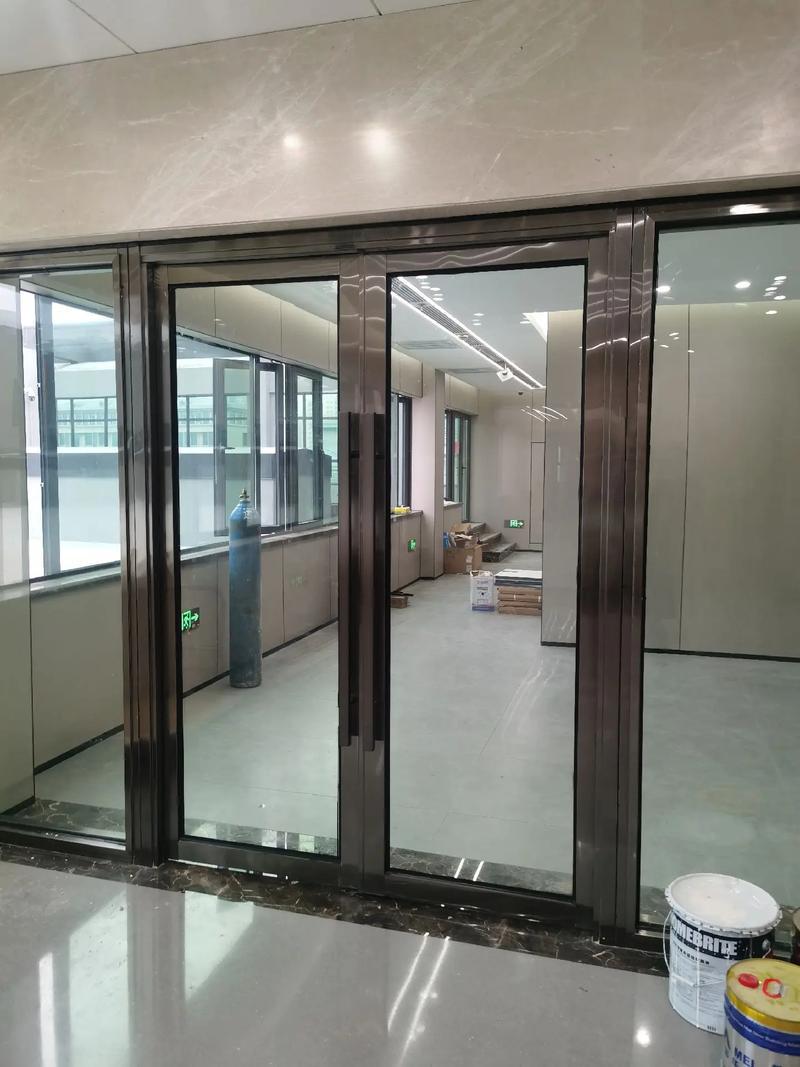 Fire rated glass doors