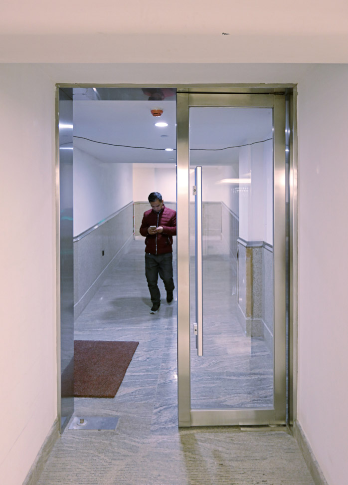 Fire rated glass doors