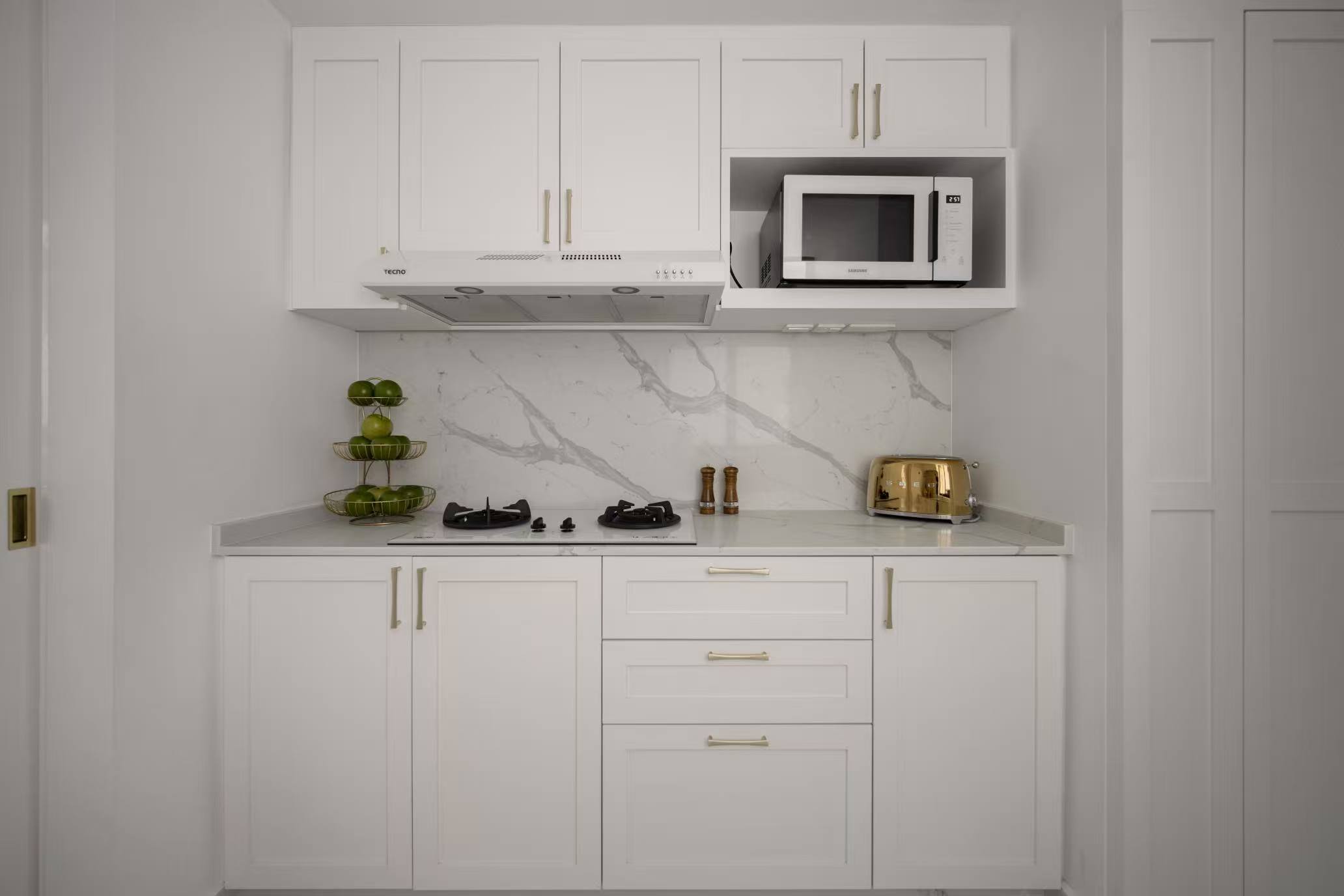 Custom Kitchen Cabinets - Tailored to Your Space & Style