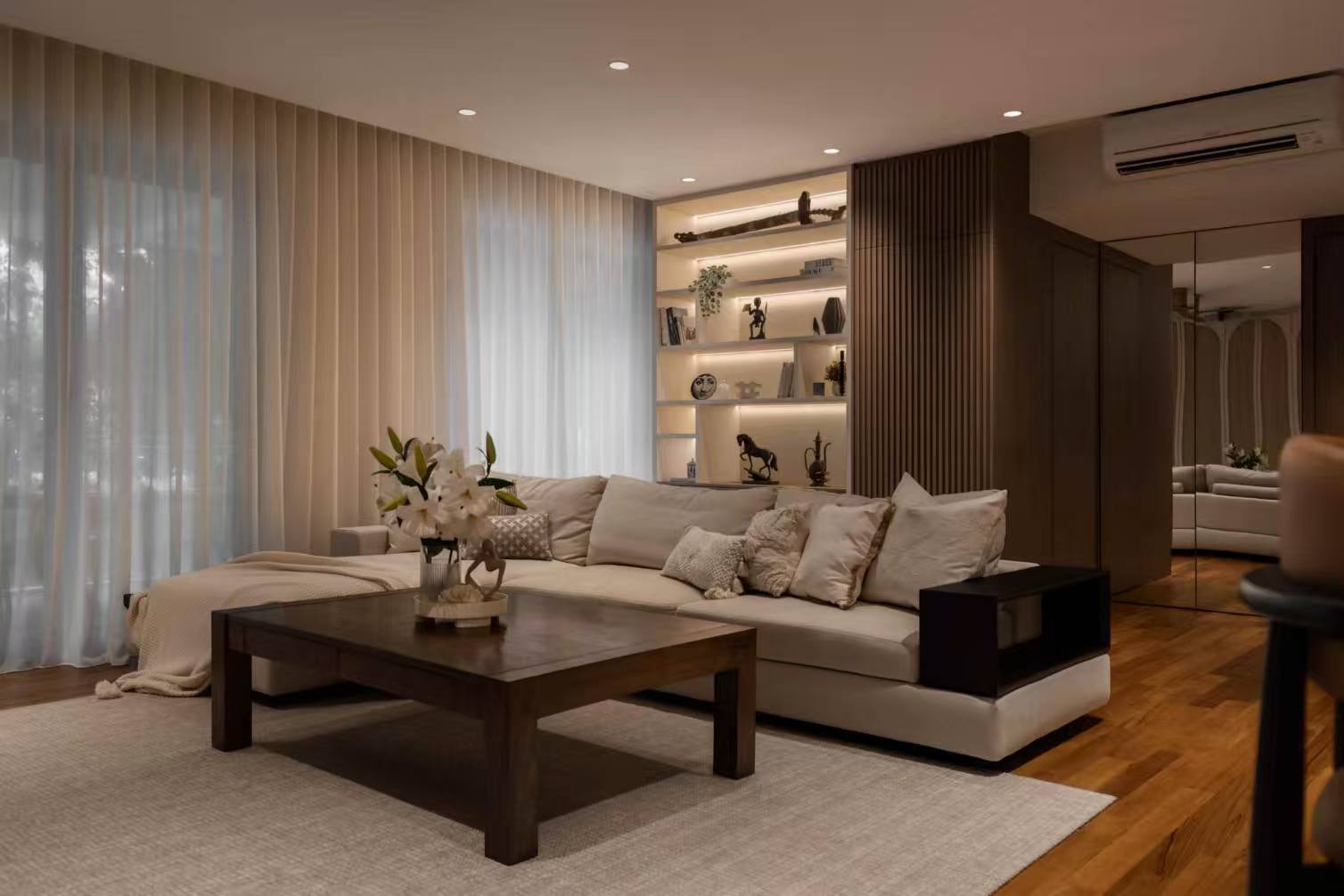 Custom Living Room Cabinets: Tailored Storage Solutions