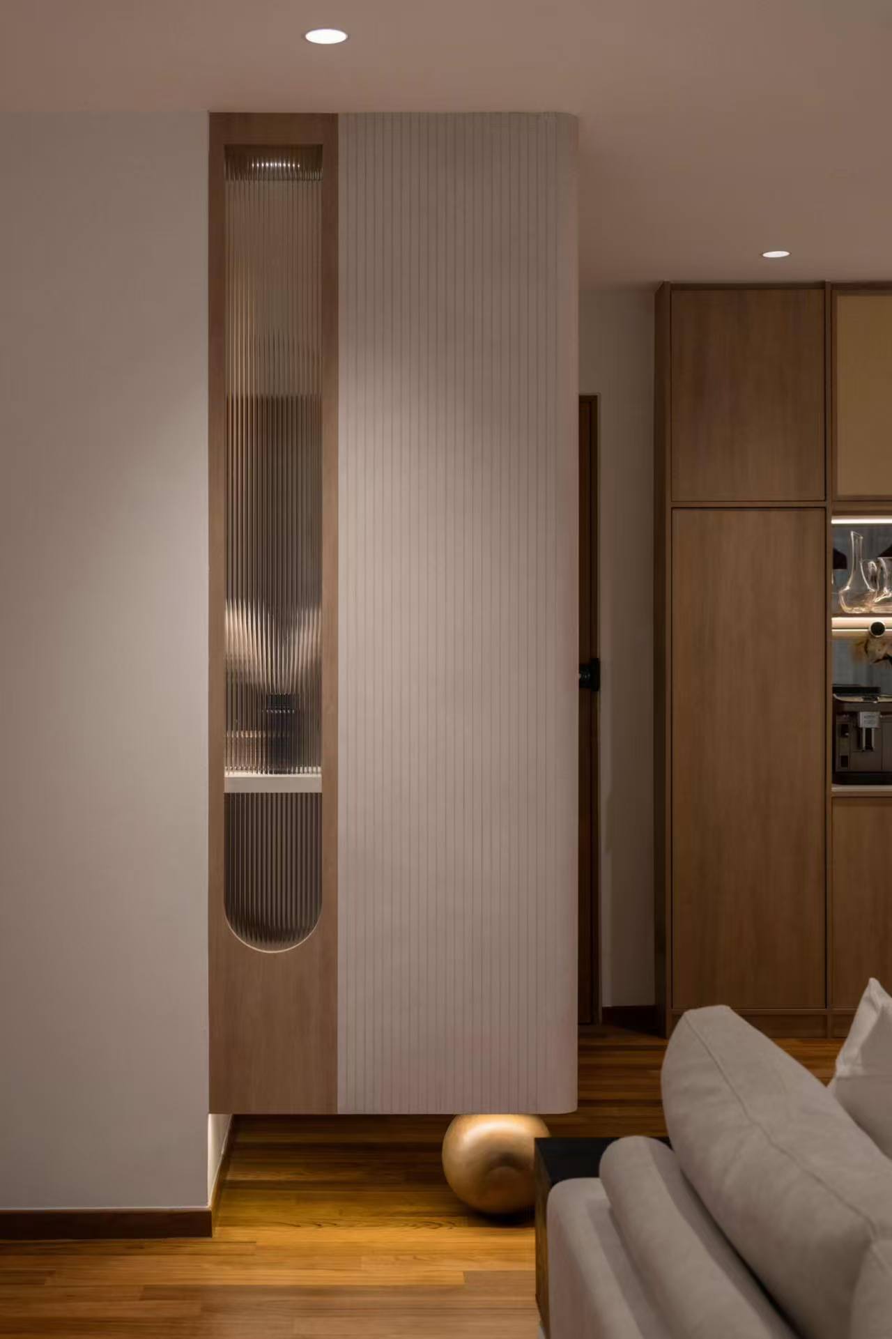 Custom Living Room Cabinets: Tailored Storage Solutions