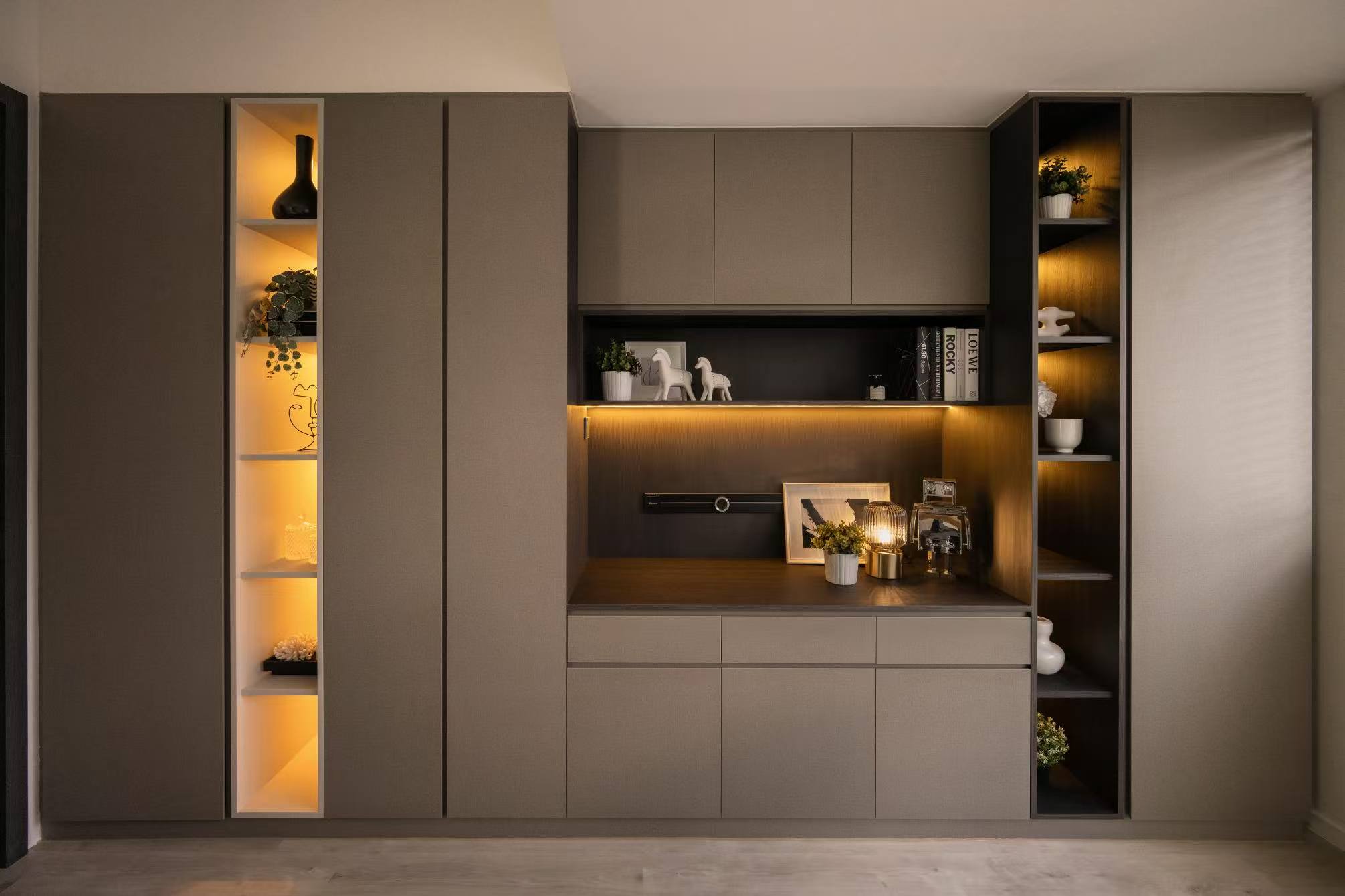Premium Custom Office Cabinets - Maximize Space & Style in Your Study