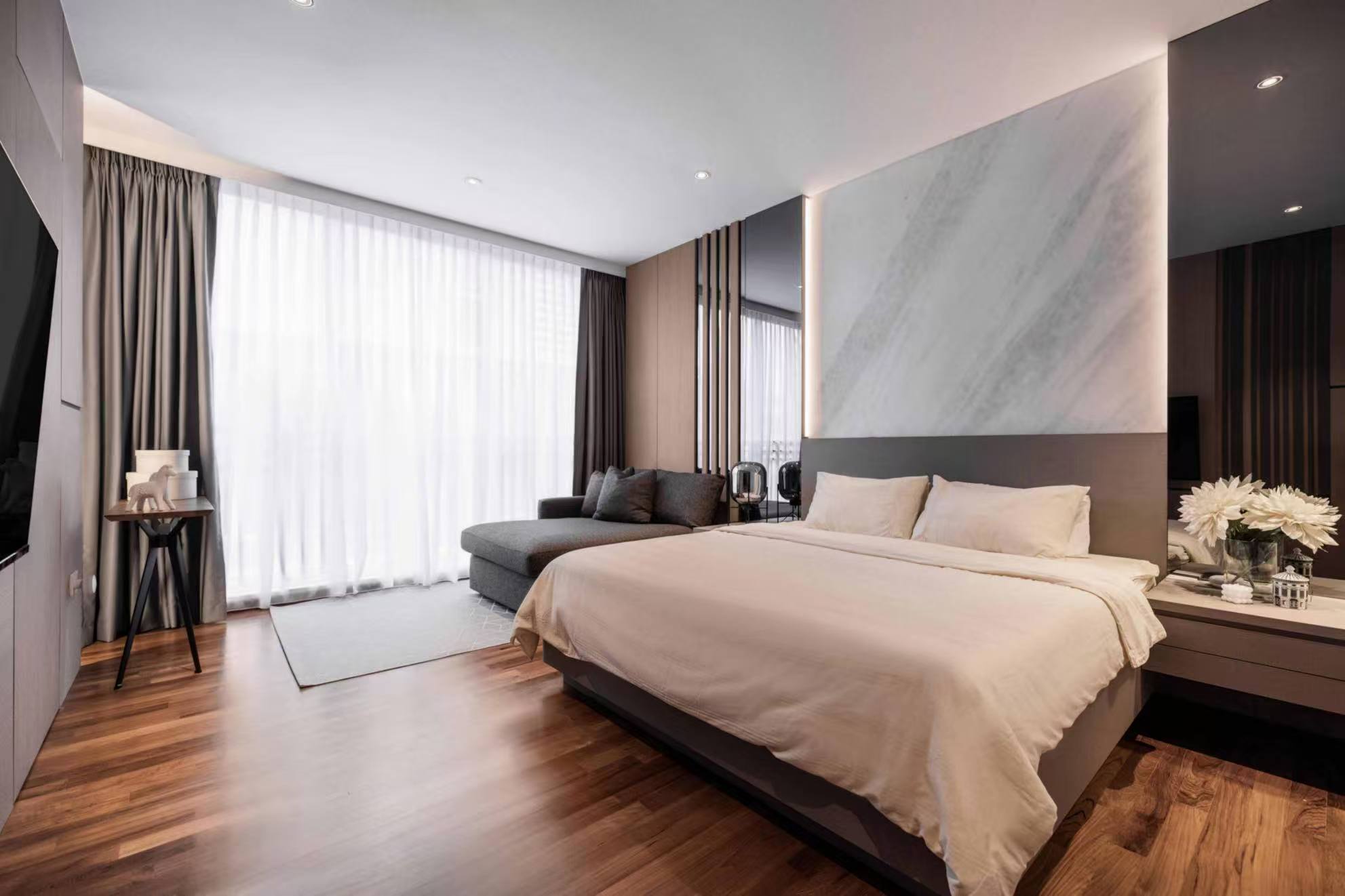 Space-saving custom cabinets for Singapore private apartments