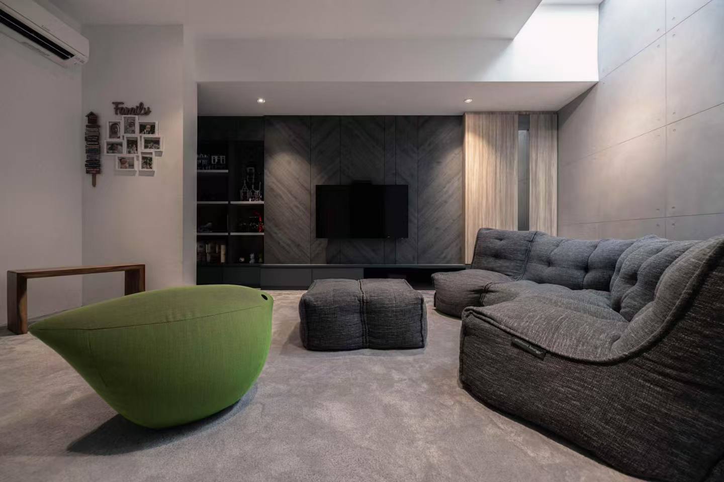 Space-saving custom cabinets for Singapore private apartments