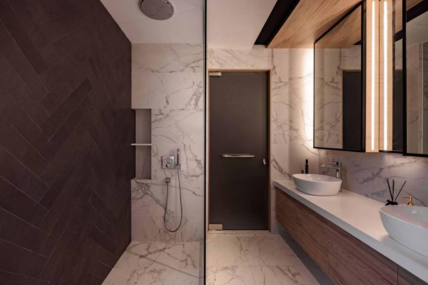 Space-saving custom cabinets for Singapore private apartments