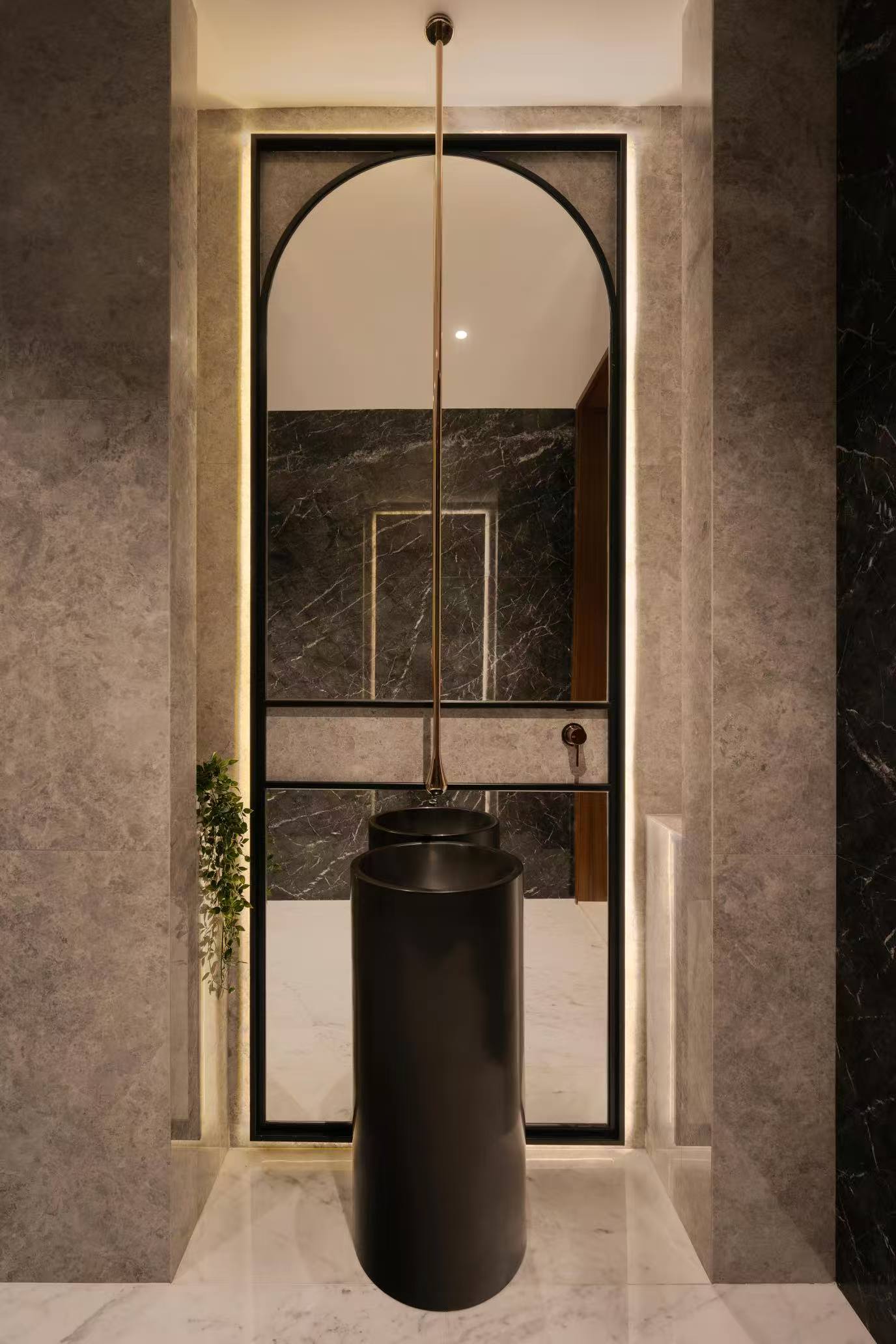 Tailored bedroom cabinets