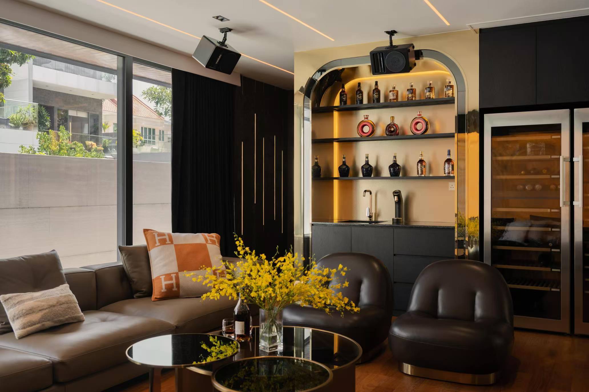 Custom kitchen cabinets Singapore