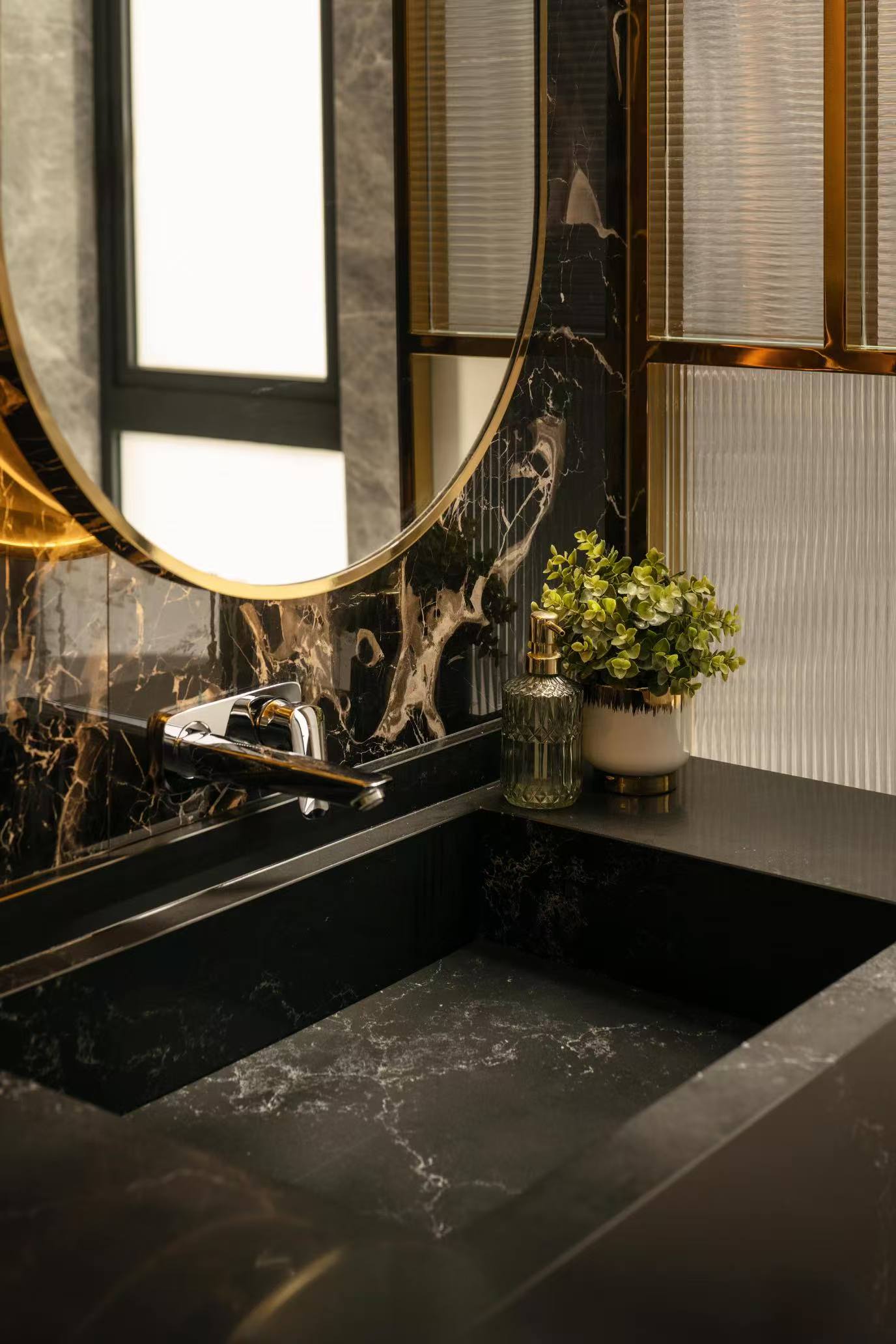 Custom kitchen cabinets Singapore